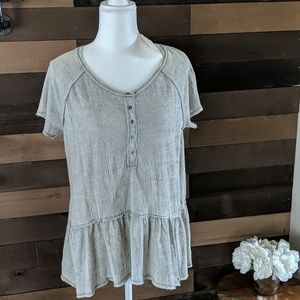 Nwt hyku boho flowy top size small